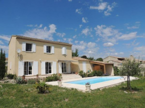 Nice holiday home in Saint-Maurice-sur-Eygues with garden